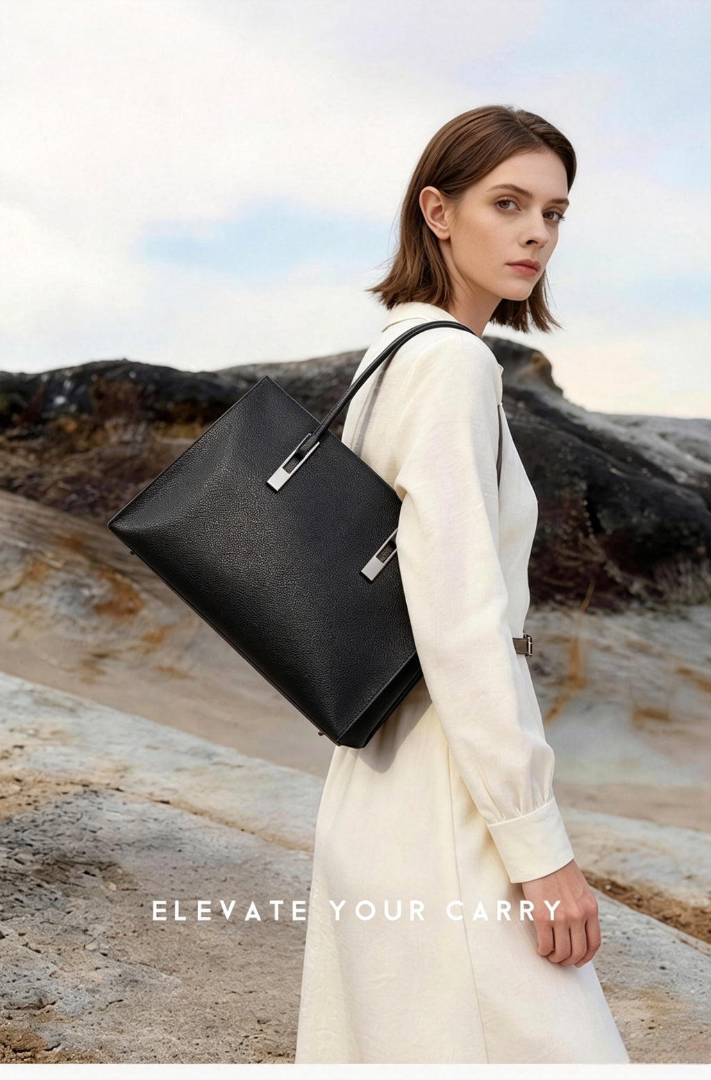 13.8” Unisex Togo Bag in Full-Grain Leather